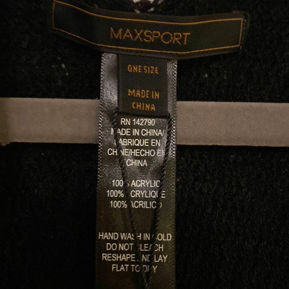 NWT MAXSPORT Black Sequin Shawl/Wrap - Picture 5 of 6